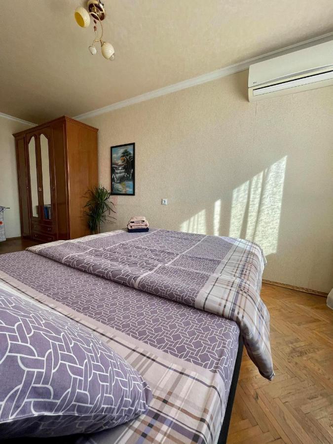 Comfortable One Beds With Nice View For Independent Sqr Киев Екстериор снимка