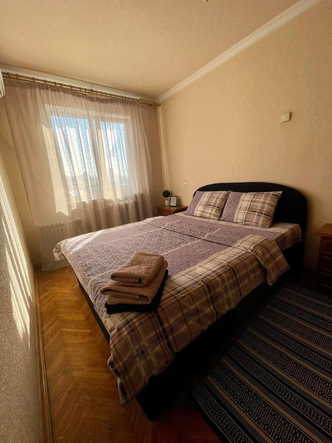 Comfortable One Beds With Nice View For Independent Sqr Киев Екстериор снимка