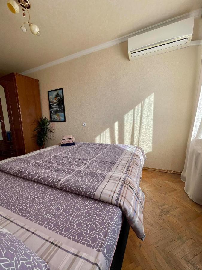 Comfortable One Beds With Nice View For Independent Sqr Киев Екстериор снимка