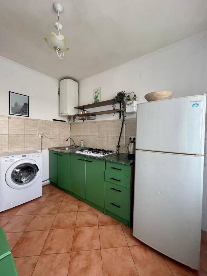 Comfortable One Beds With Nice View For Independent Sqr Киев Екстериор снимка