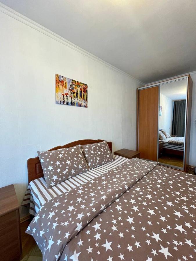 Comfortable One Beds With Nice View For Independent Sqr Киев Екстериор снимка