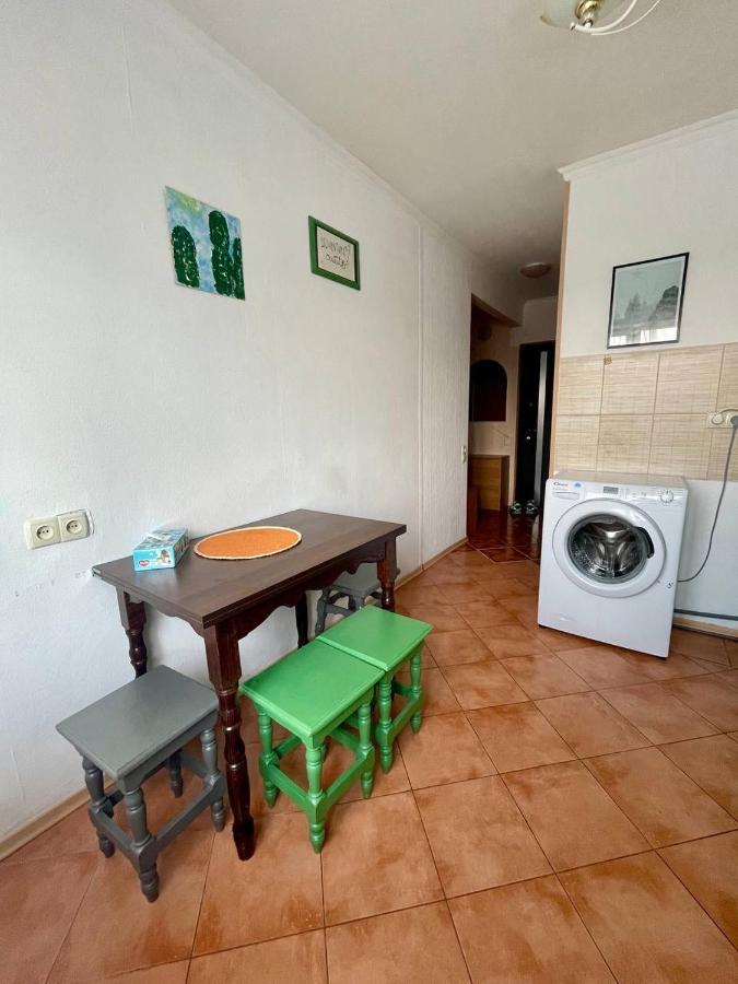 Comfortable One Beds With Nice View For Independent Sqr Киев Екстериор снимка