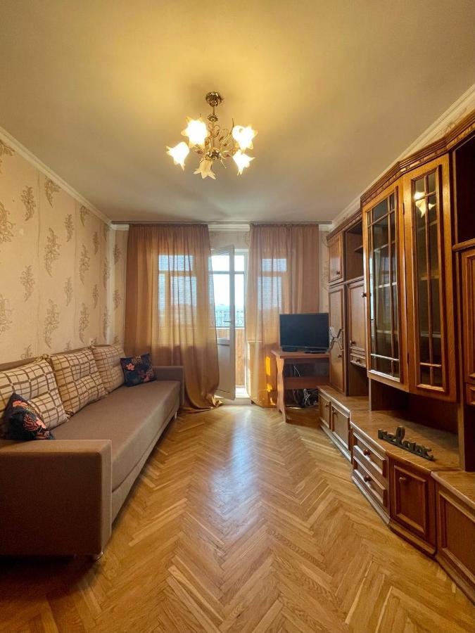 Comfortable One Beds With Nice View For Independent Sqr Киев Екстериор снимка