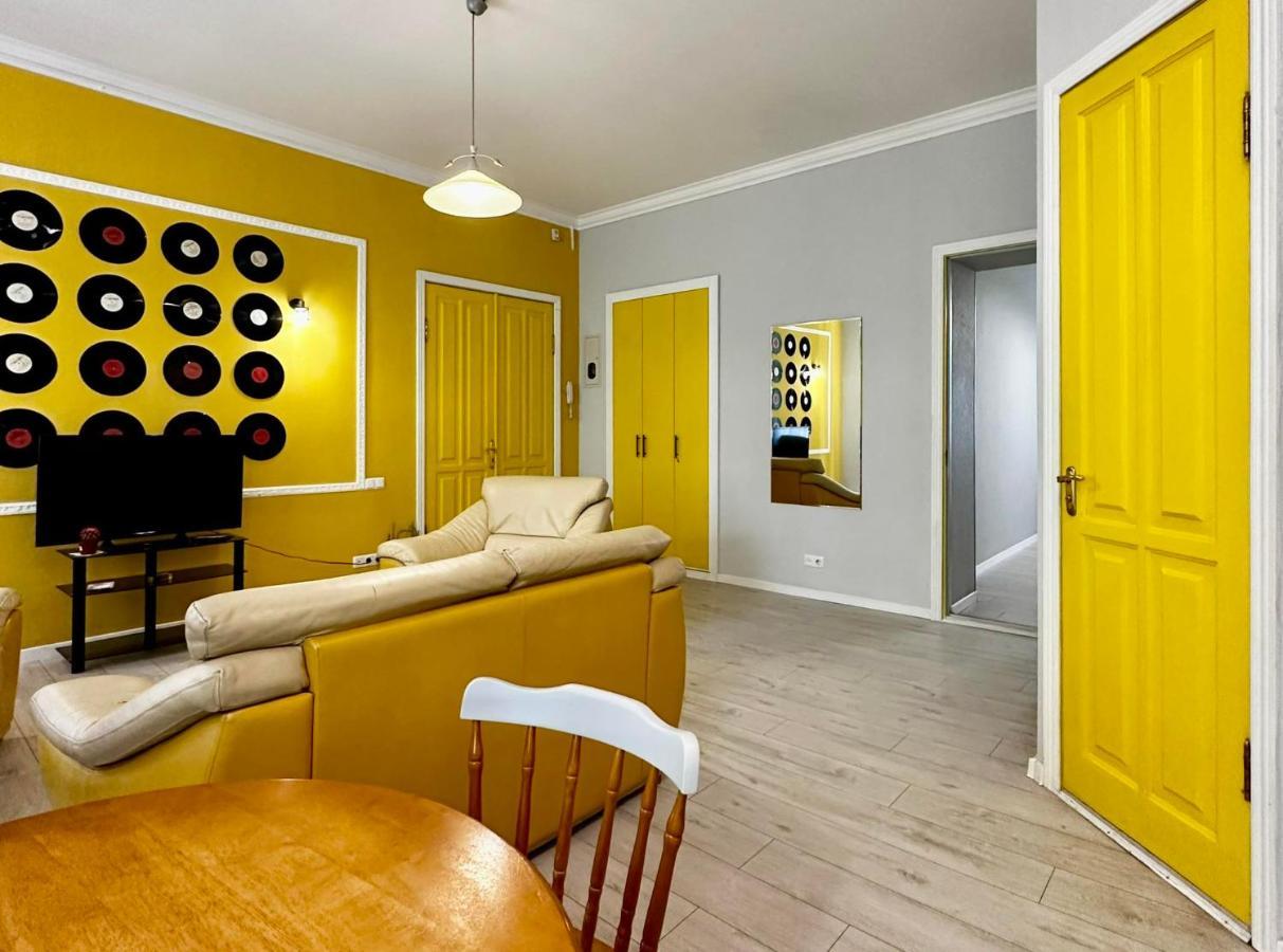 Comfortable One Beds With Nice View For Independent Sqr Киев Екстериор снимка