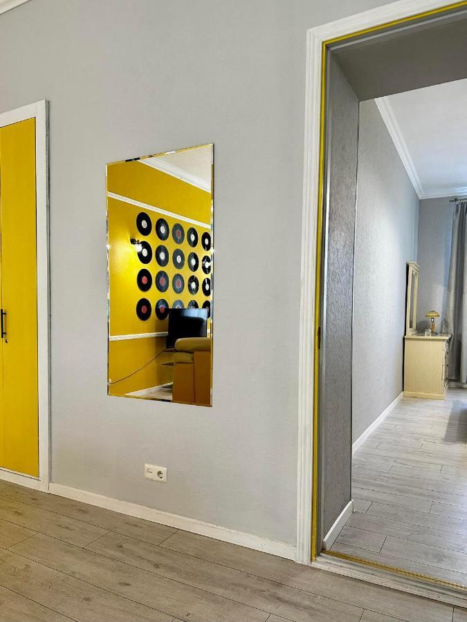 Comfortable One Beds With Nice View For Independent Sqr Киев Екстериор снимка